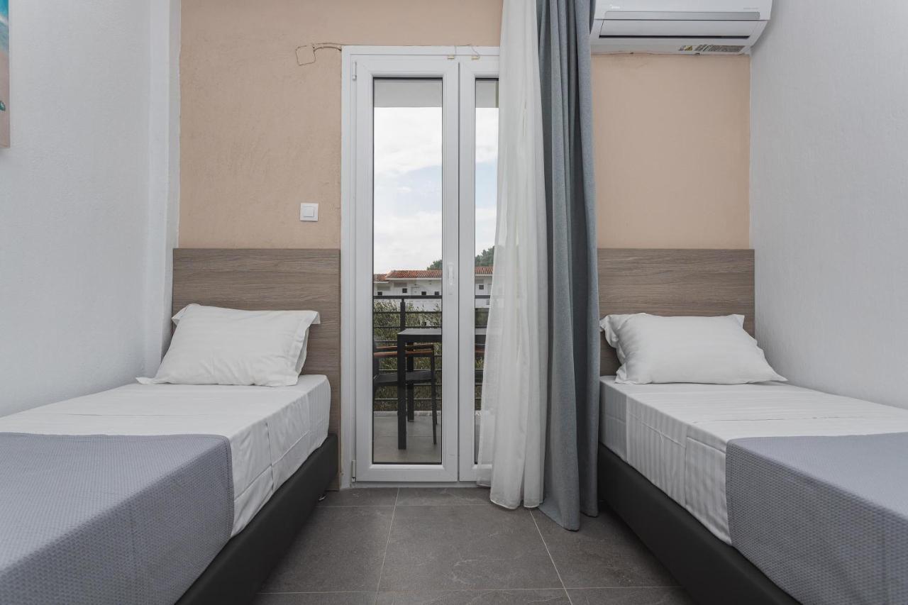 Newstory Suites Possidi Exterior photo